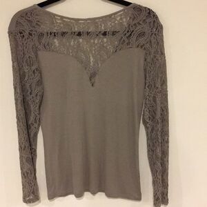 BKE Red Taupe Lace Long Sleeve T Shirt S